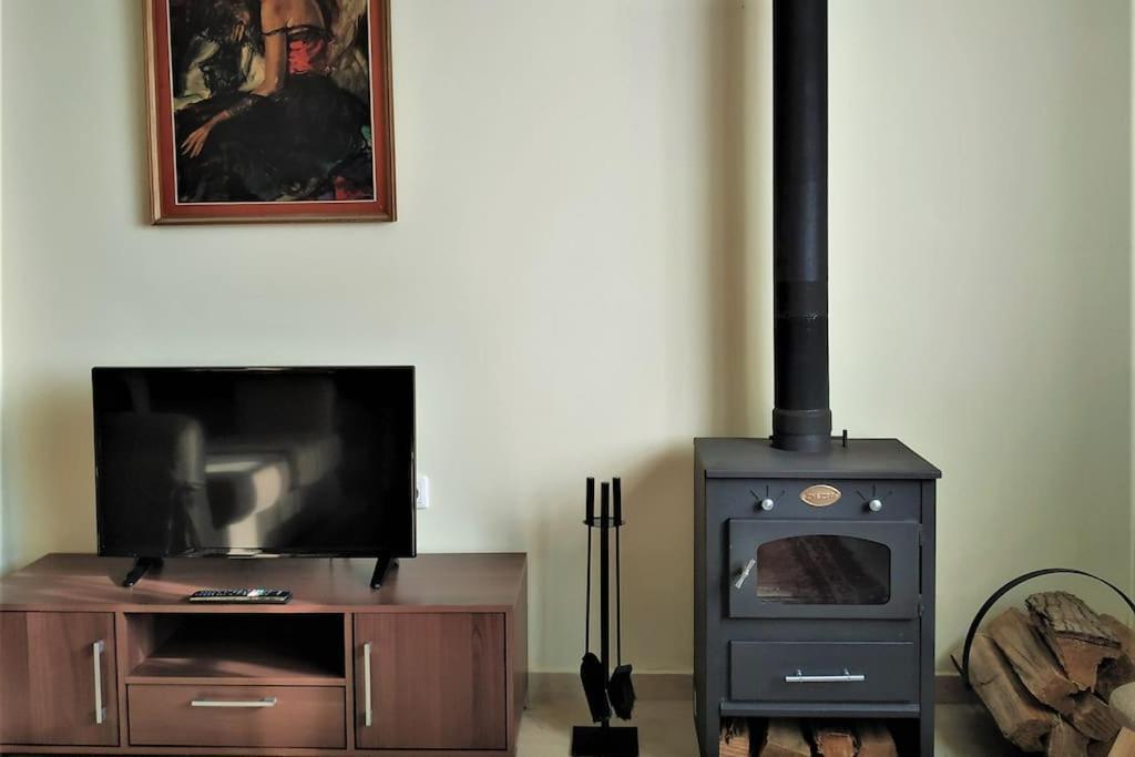 Deppy'S House Κοντά Στα Λουτρά Πόζαρ Daire Chrysi Dış mekan fotoğraf