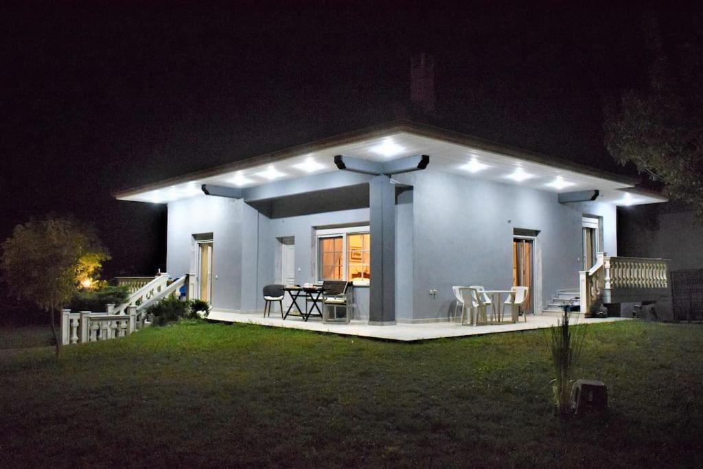 Deppy'S House Κοντά Στα Λουτρά Πόζαρ Daire Chrysi Dış mekan fotoğraf